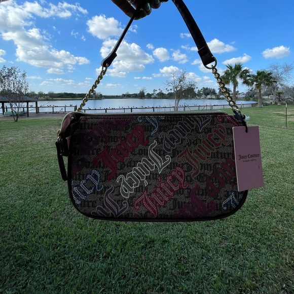 New Juicy Couture
Chestnut chino multi shoulder bag
New with tags 🤎 - Picture 2 of 6